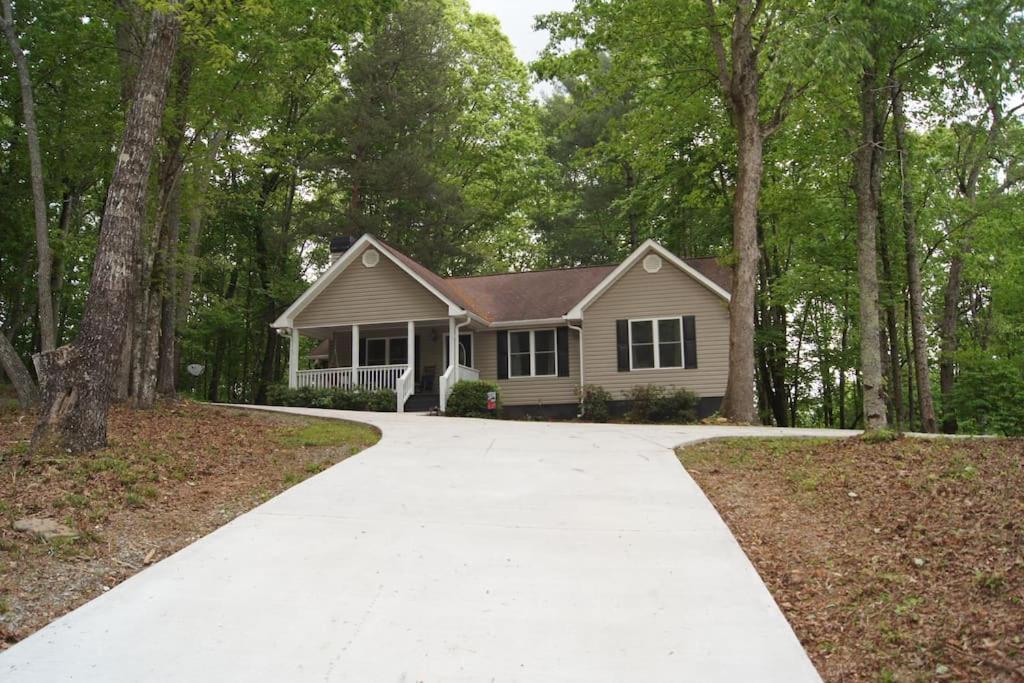 Less Than 3 Miles To Downtown With Firepit Ellijay Extérieur photo
