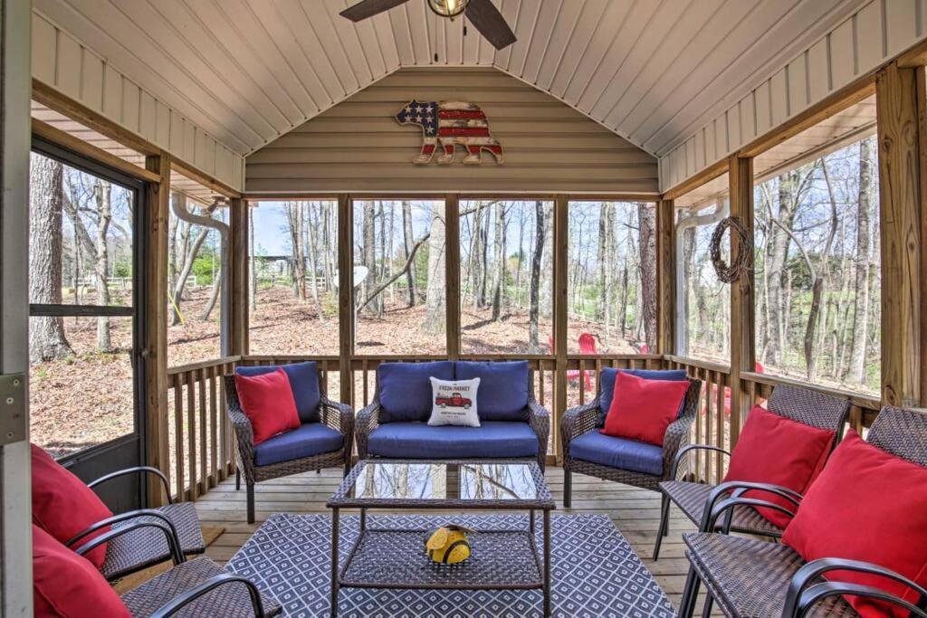 Less Than 3 Miles To Downtown With Firepit Ellijay Extérieur photo